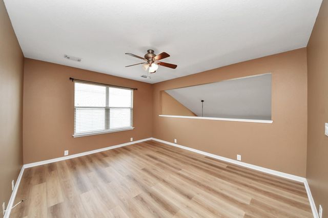9414 Bauer Oaks Drive, Houston, TX 77095