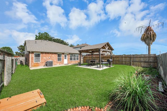 9414 Bauer Oaks Drive, Houston, TX 77095