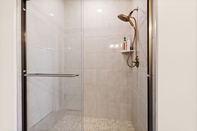 4 Stratton Drive 408, Woburn, MA 01801