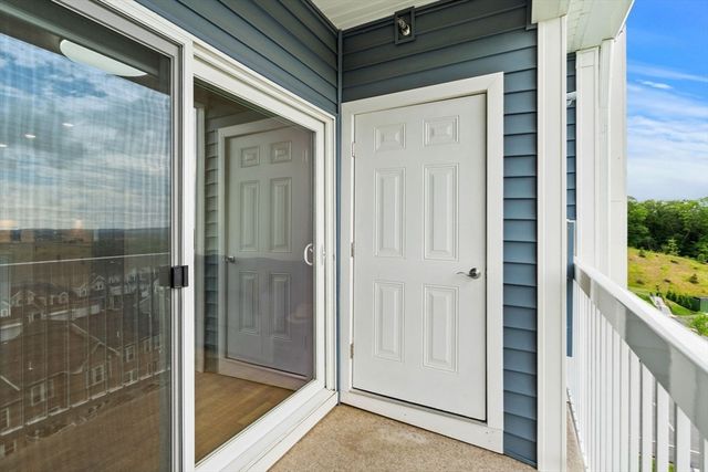 4 Stratton Drive 408, Woburn, MA 01801