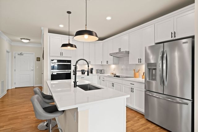 4 Stratton Drive 408, Woburn, MA 01801