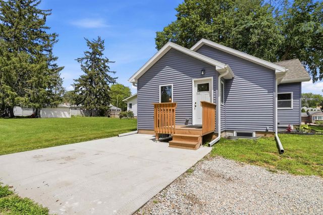 1931 Belle Ave., Cedar Falls, IA 50613