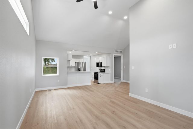 1931 Belle Ave., Cedar Falls, IA 50613