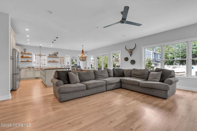 302 Curtis Avenue, Point Pleasant Beach, NJ 08742
