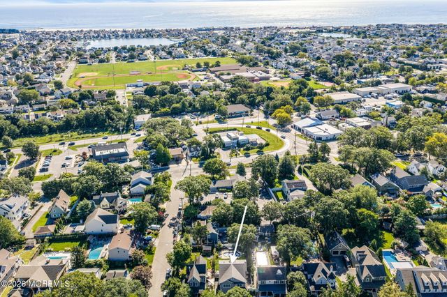 302 Curtis Avenue, Point Pleasant Beach, NJ 08742