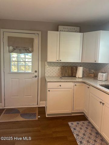 217 N 11th Street, Wilmington, NC 28401