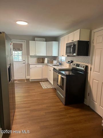 217 N 11th Street, Wilmington, NC 28401