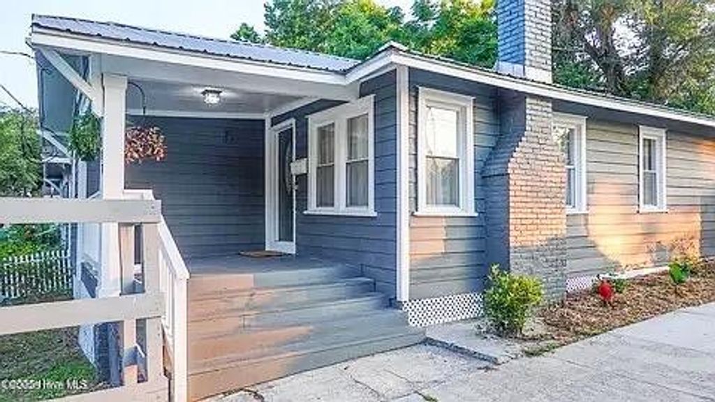 217 N 11th Street, Wilmington, NC 28401