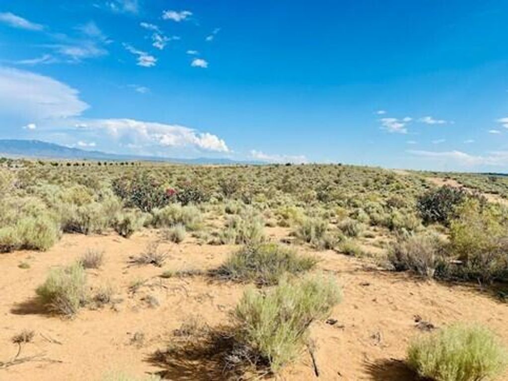 Image 1 of property listing at 19th Ave & 45th St NW, Rio Rancho, NM 87124