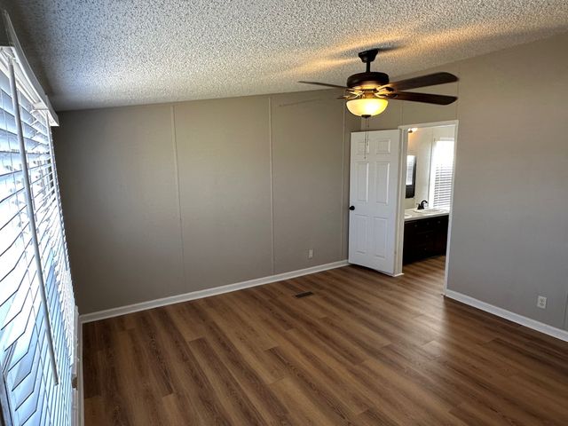 135 County Road 3144, Corsicana, TX 75109