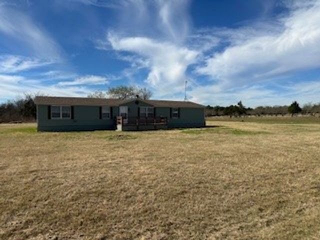 135 County Road 3144, Corsicana, TX 75109