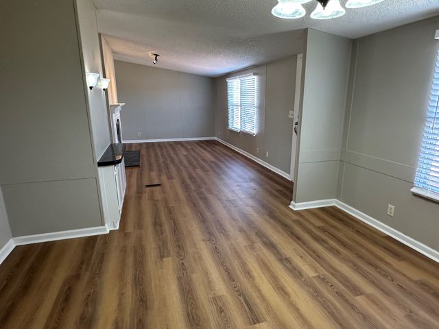 135 County Road 3144, Corsicana, TX 75109