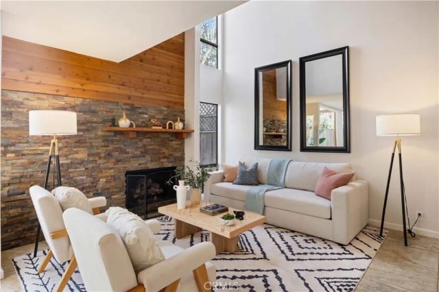 2317 Carnegie Lane B, Redondo Beach, CA 90278