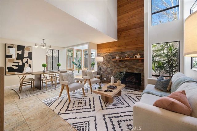 2317 Carnegie Lane B, Redondo Beach, CA 90278