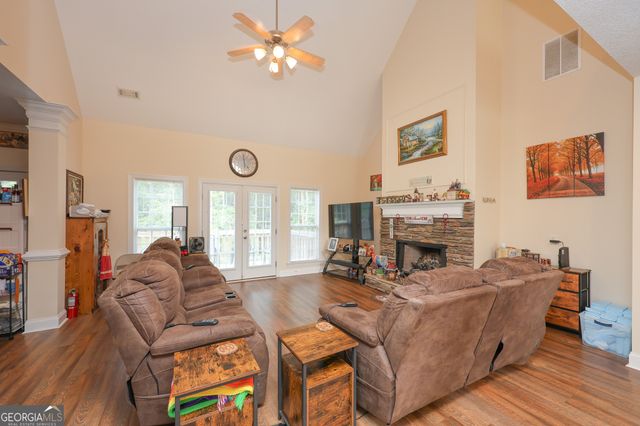 38 Vaux Way, Newnan, GA 30263