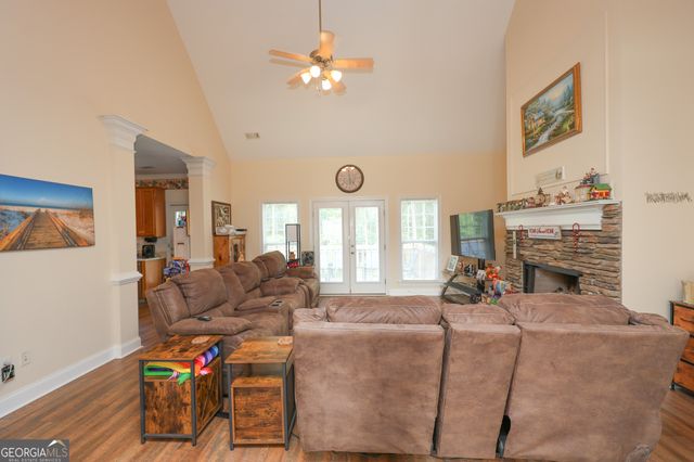 38 Vaux Way, Newnan, GA 30263