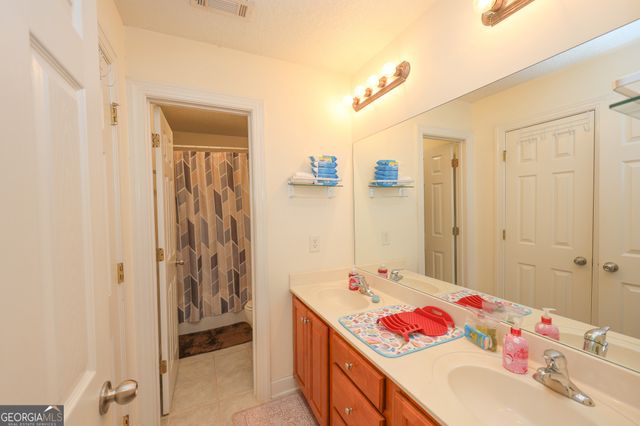38 Vaux Way, Newnan, GA 30263