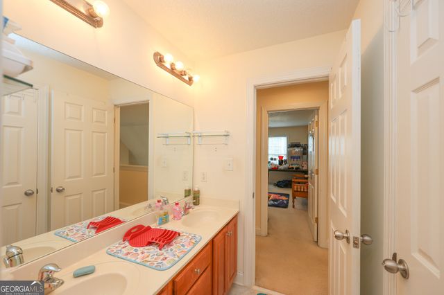 38 Vaux Way, Newnan, GA 30263