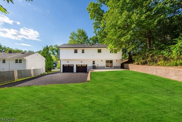 13 Arverne Rd, West Orange Twp., NJ 07052