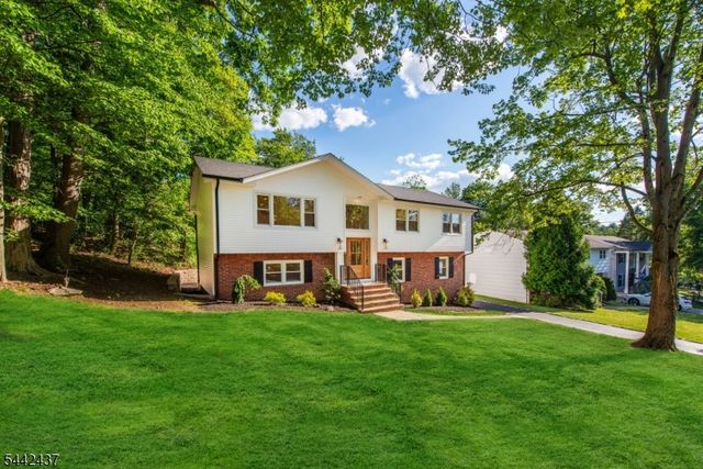 13 Arverne Rd, West Orange Twp., NJ 07052