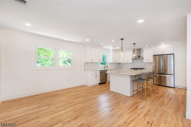 13 Arverne Rd, West Orange Twp., NJ 07052