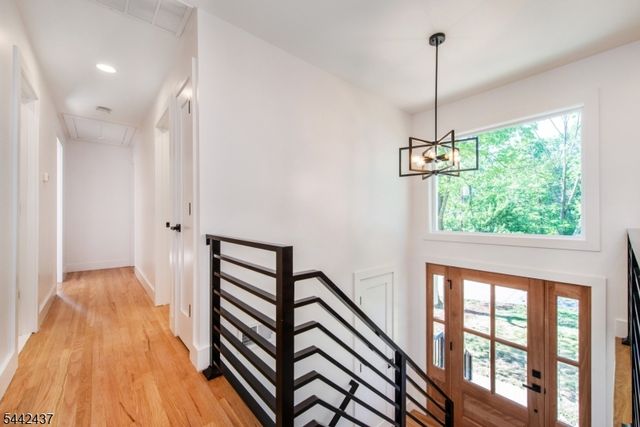 13 Arverne Rd, West Orange Twp., NJ 07052