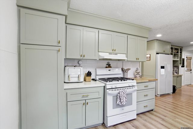 32835 Walker North Rd, Walker, LA 70785
