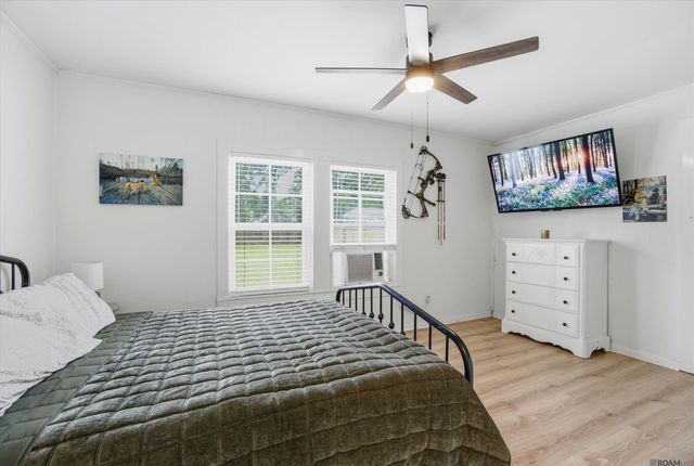 32835 Walker North Rd, Walker, LA 70785