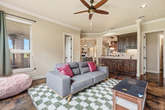 1040 Lighthouse Court, Grand Prairie, TX 75104