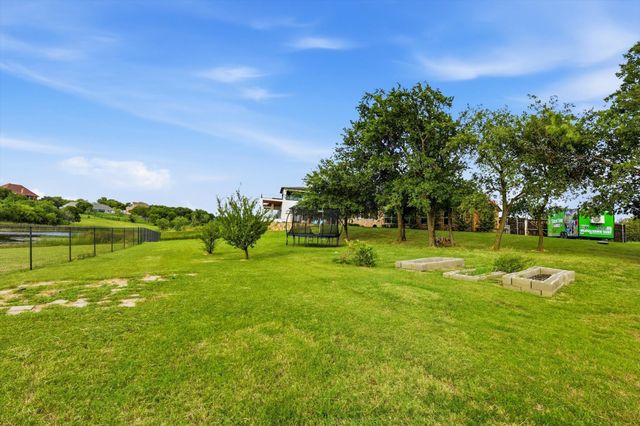1040 Lighthouse Court, Grand Prairie, TX 75104