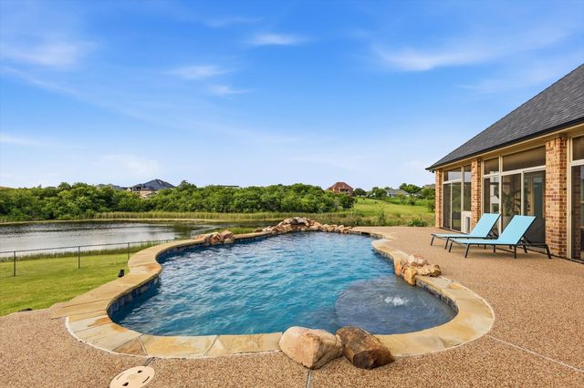 1040 Lighthouse Court, Grand Prairie, TX 75104