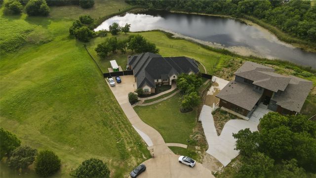 1040 Lighthouse Court, Grand Prairie, TX 75104