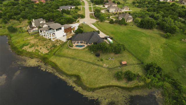 1040 Lighthouse Court, Grand Prairie, TX 75104