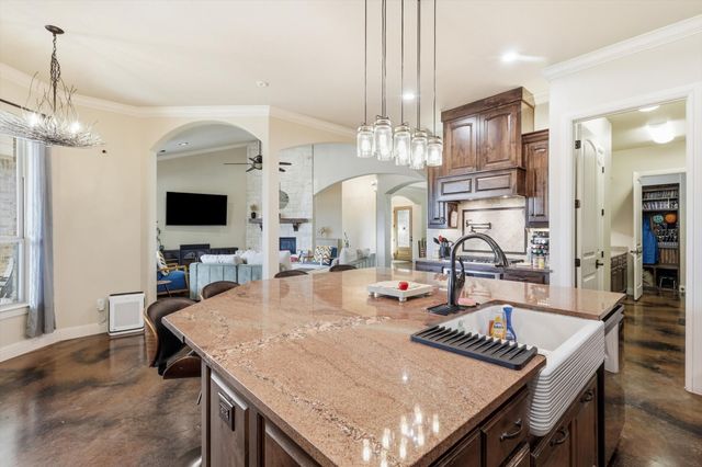 1040 Lighthouse Court, Grand Prairie, TX 75104