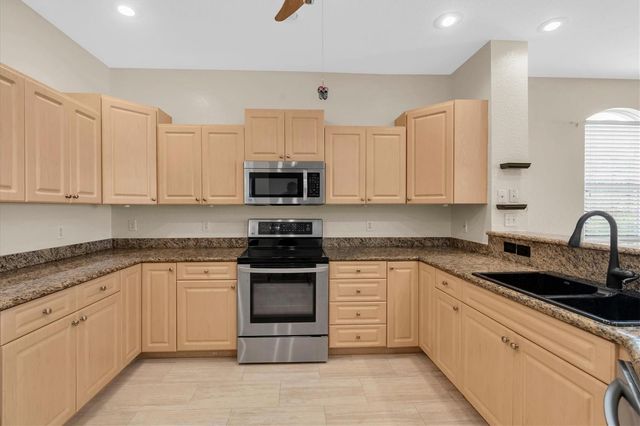 11595 GULF BOULEVARD 1, Treasure Island, FL 33706