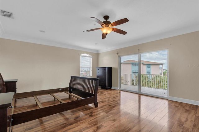 11595 GULF BOULEVARD 1, Treasure Island, FL 33706