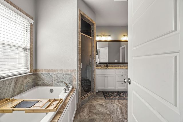 6303 S 58Th Street, Rogers, AR 72758