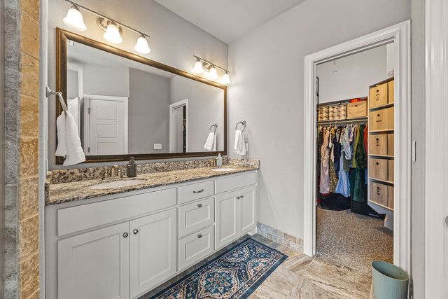 6303 S 58Th Street, Rogers, AR 72758