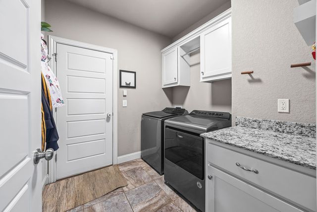 6303 S 58Th Street, Rogers, AR 72758