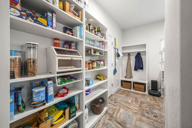 6303 S 58Th Street, Rogers, AR 72758