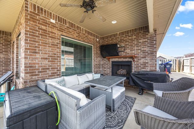 6303 S 58Th Street, Rogers, AR 72758