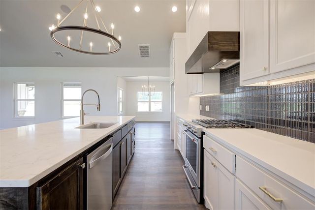 2780 Two Socks Run, Guthrie, OK 73044