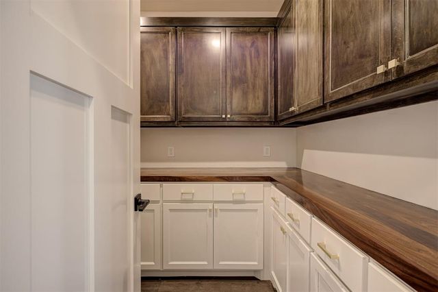 2780 Two Socks Run, Guthrie, OK 73044