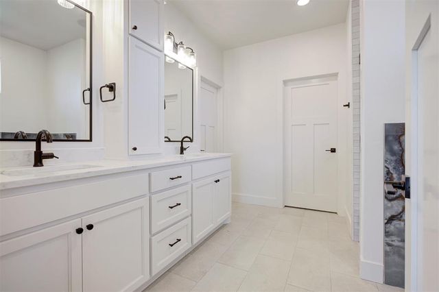 2780 Two Socks Run, Guthrie, OK 73044