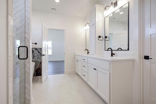 2780 Two Socks Run, Guthrie, OK 73044