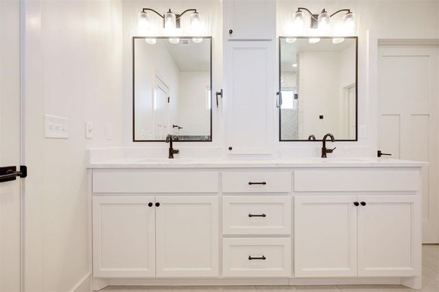 2780 Two Socks Run, Guthrie, OK 73044