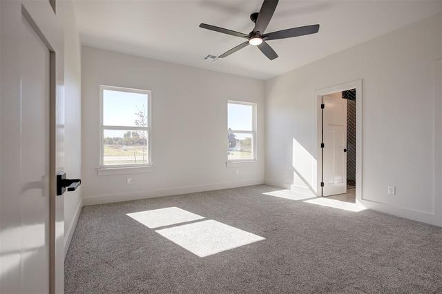 2780 Two Socks Run, Guthrie, OK 73044