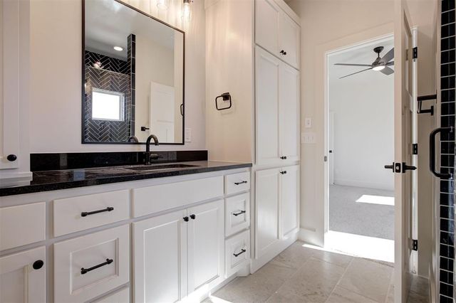 2780 Two Socks Run, Guthrie, OK 73044