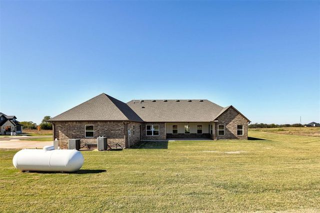 2780 Two Socks Run, Guthrie, OK 73044