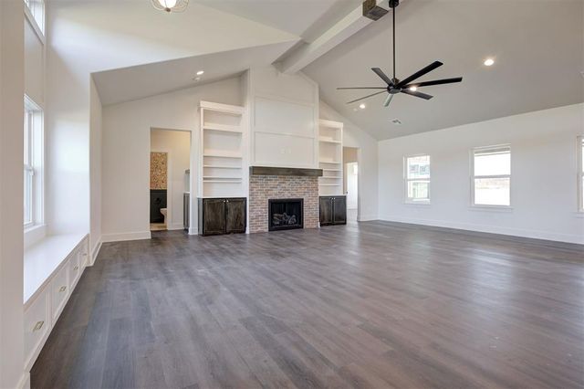 2780 Two Socks Run, Guthrie, OK 73044